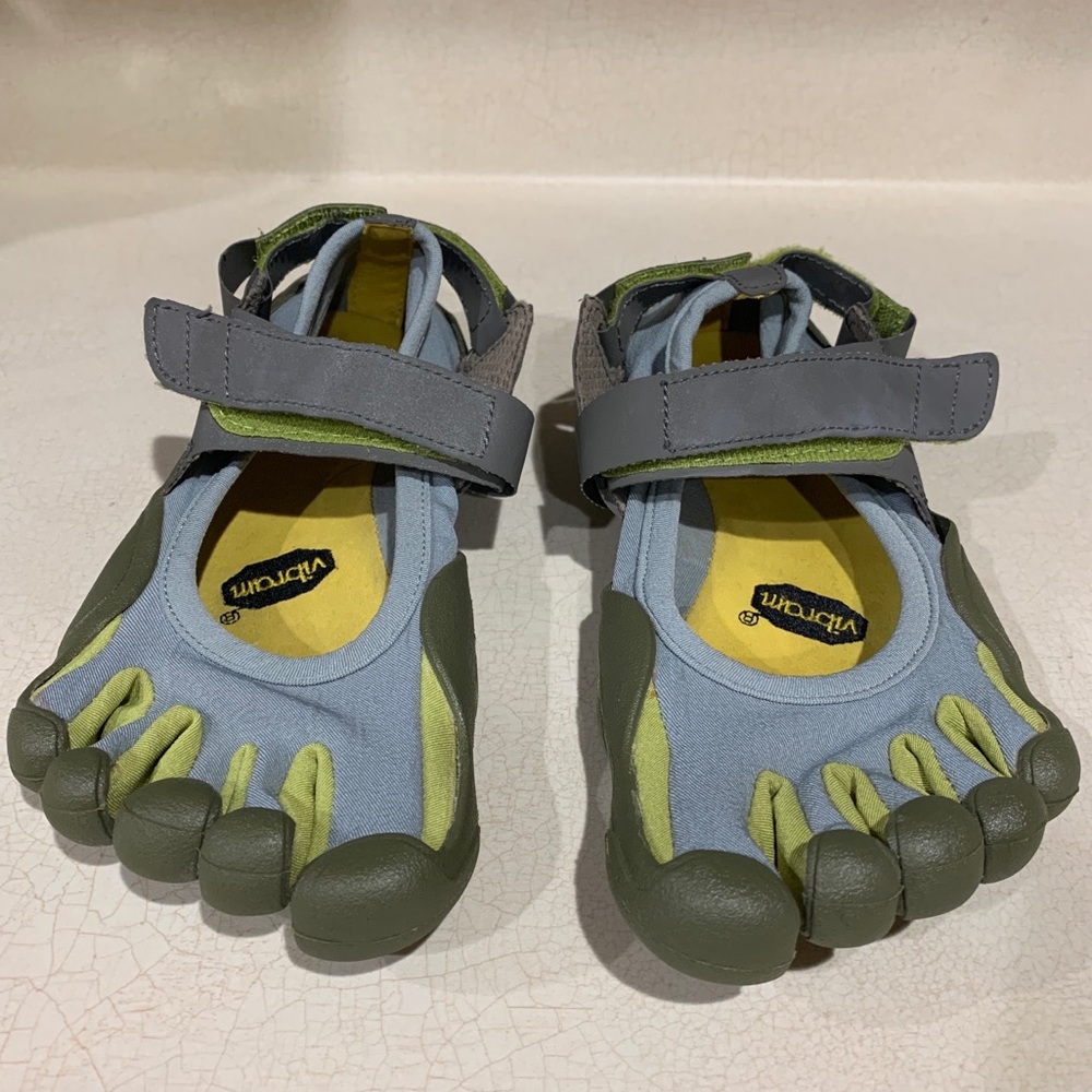 Vibram Fivefingers Green Woman’s Sz 37 6-6.5 Minimalist Shoes Water Walking
